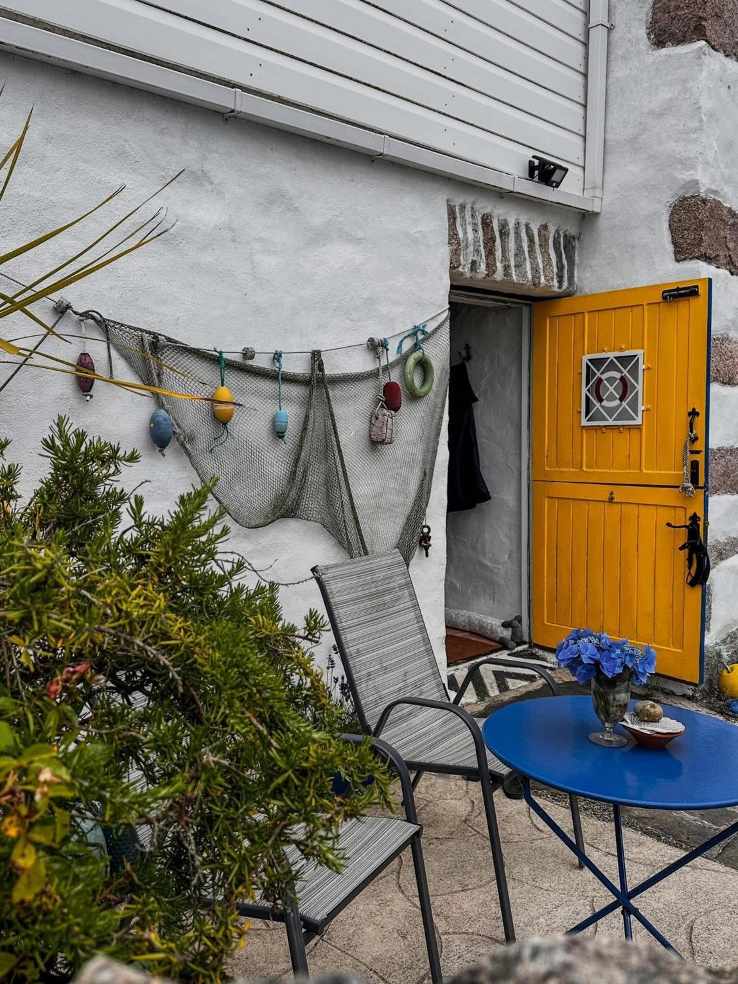 The Old Boathouse At Bunbeg Harbour Apartment Exterior photo